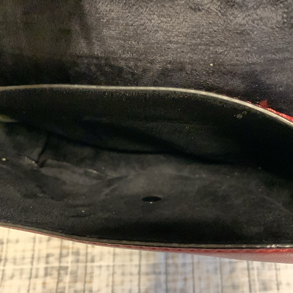 Calvin Klein red leather one shoulder hand bag with front tassel - Picture 4 of 6